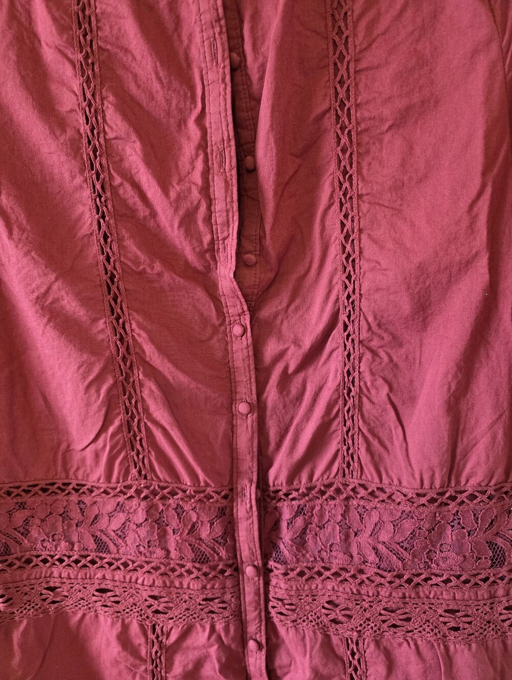 Abercrombie & Fitch Lace-Trim Burgundy Mini Dress Size Medium - Picture 4 of 5
